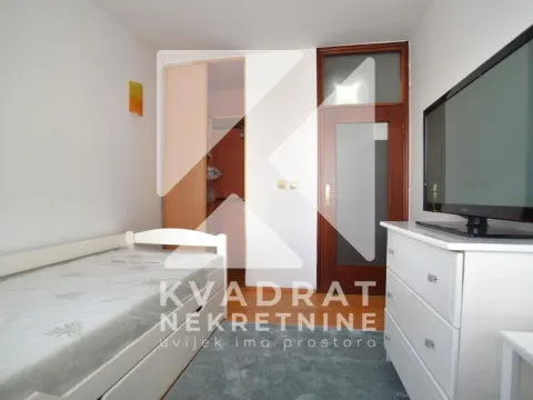 Izdavanje, trosoban stan, 120m², Pobrežje, Podgorica - image 12