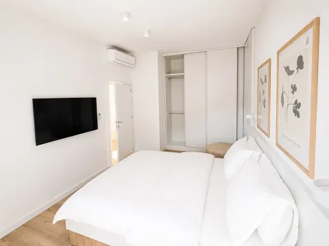 Rent, one bedroom apartment, 55m², Mažina, Tivat - image 7