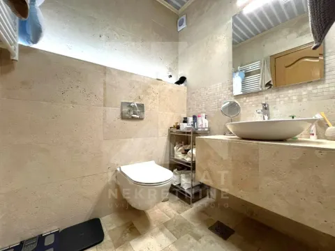 Prodaja, trosoban stan, 141m², Preko Morače, Podgorica - image 19