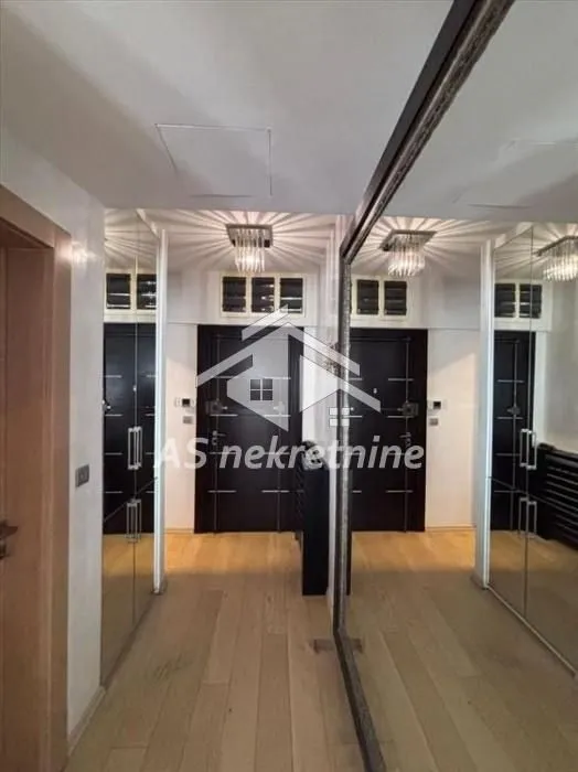 Rent, four bedroom apartment, 105m², Savski Venac, Beograd
