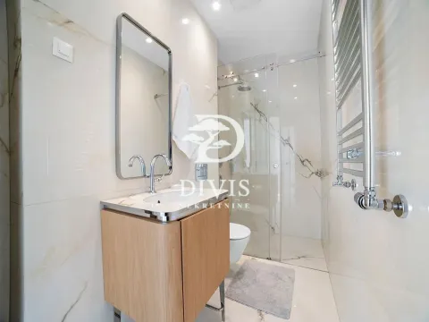 Sale, four bedroom apartment, 207m², Vračar Hram, Vračar Sve Podlokacije - image 5