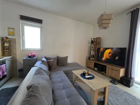 Izdavanje, jednosoban stan, 47m², Bečići, Budva - image 21