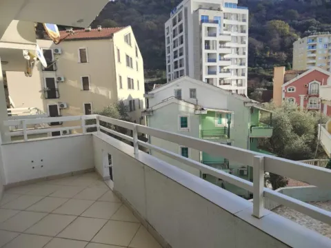 Sale, two bedroom apartment, 65m², Rafailovići, Budva - image 5