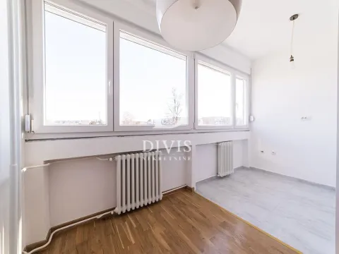 Sale, four bedroom apartment, 106m², Novi Beograd Blok 70, Novi Beograd Sve Podlokacije - image 6