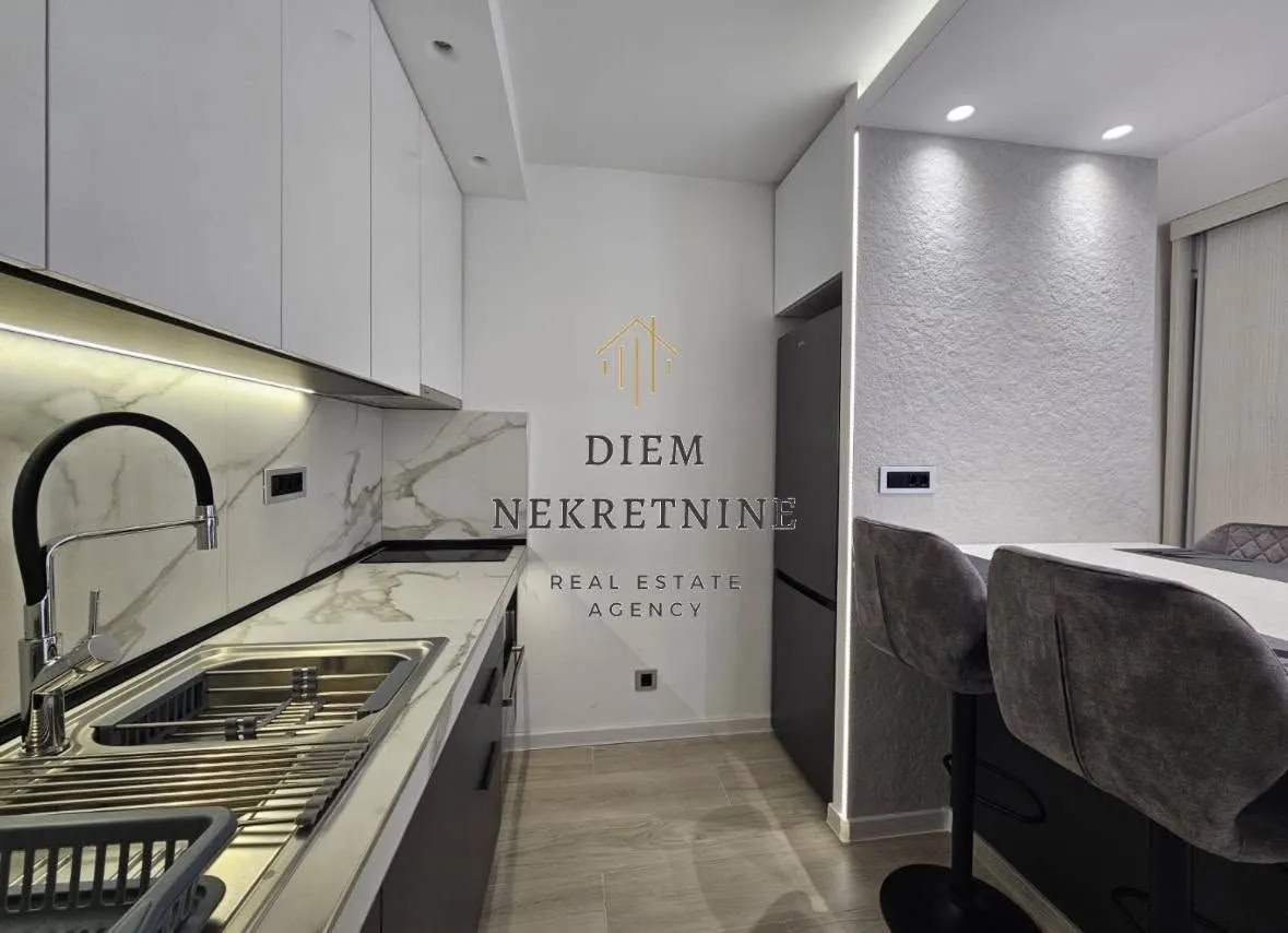 Sale, two bedroom apartment, 46m², Centar, Bar