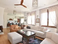 Prodaja, kuća, 170m², Gornja Gorica, Podgorica - image 7