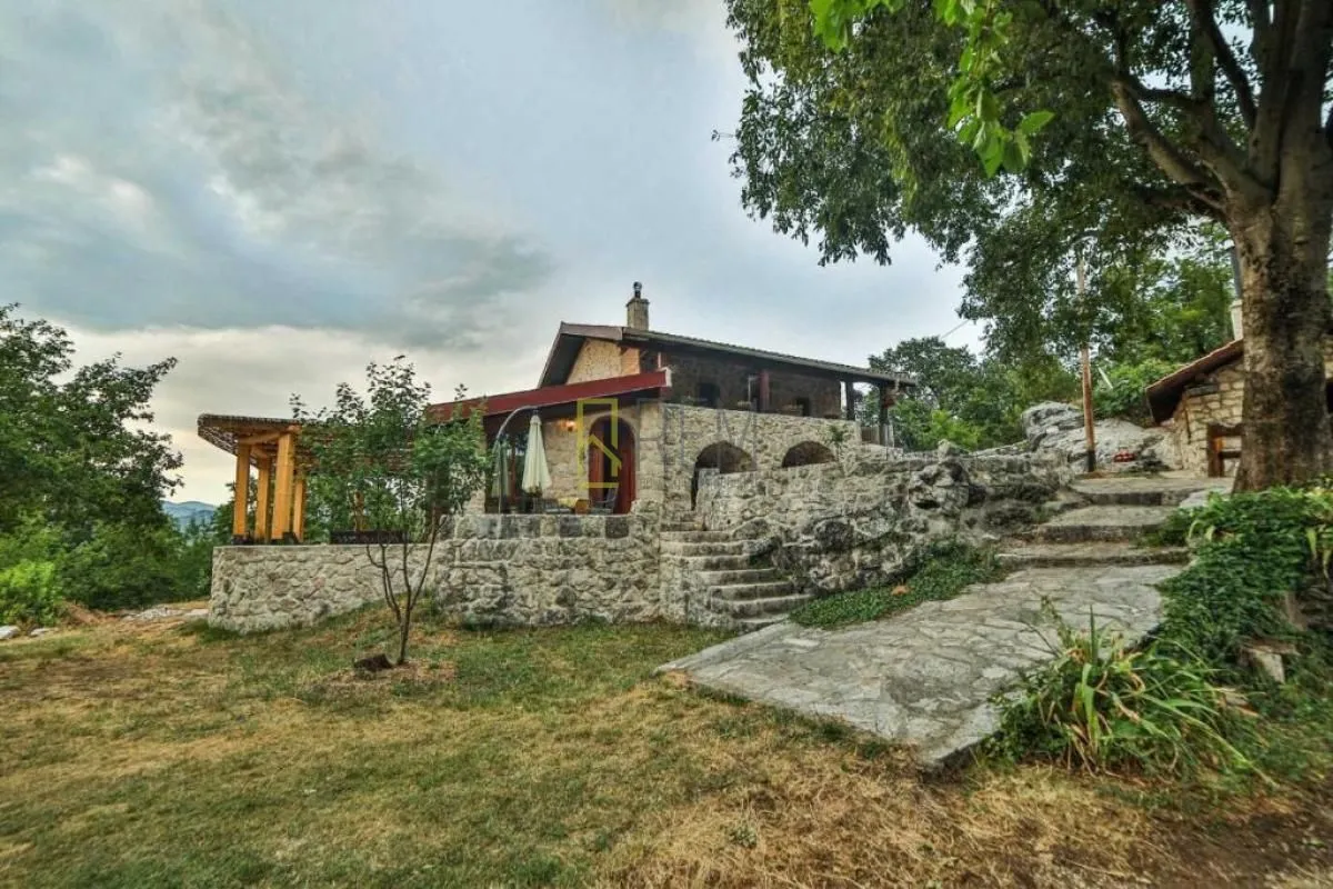 Prodaja, kuća, 178m², Rijeka Crnojevića, Cetinje