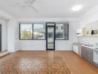 Prodaja, dvosoban stan, 86m², Centar, Bar - image 8