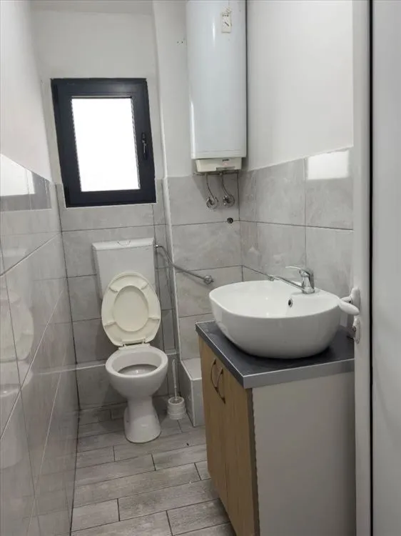 Rent, office space, 1500m², Zemun Sve Podlokacije, Beograd