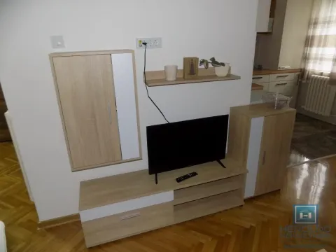 Izdavanje, dvosoban stan, 46m², Centar, Paraćin - image 6