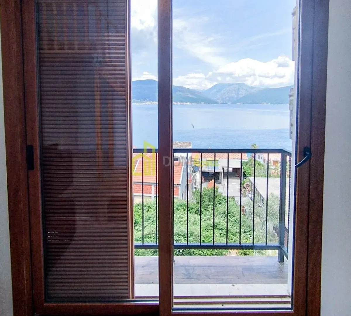 Prodaja, jednosoban stan, 54m², Krašići, Tivat