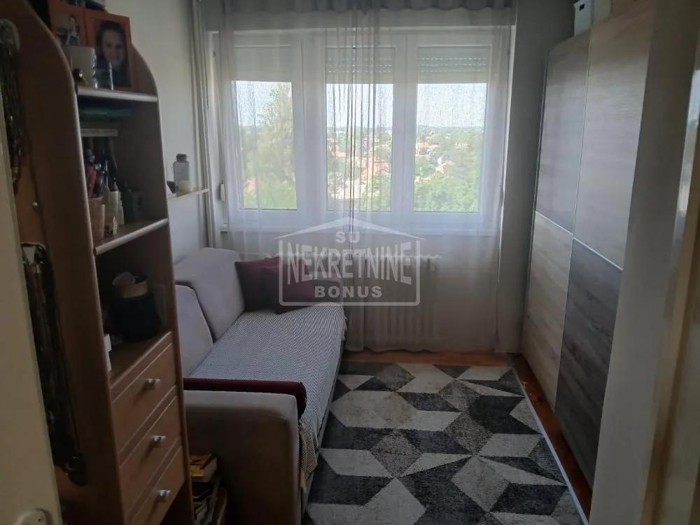 Prodaja, trosoban stan, 70m², Kertvaroš, Subotica
