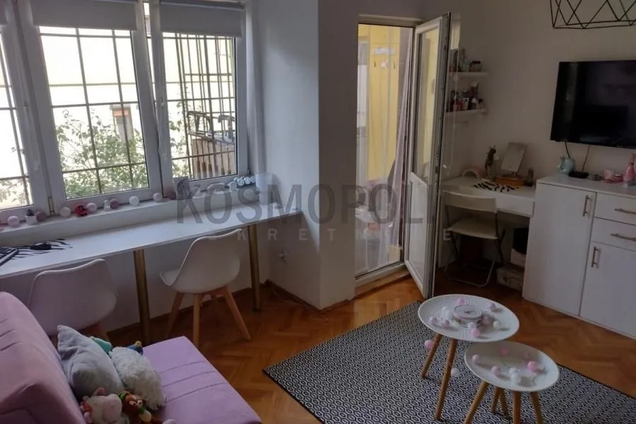 Sale, two bedroom apartment, 61m², Slavujev Venac, Zvezdara Sve Podlokacije