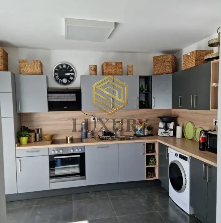 Prodaja, kuća, 94m², Šušanj, Bar