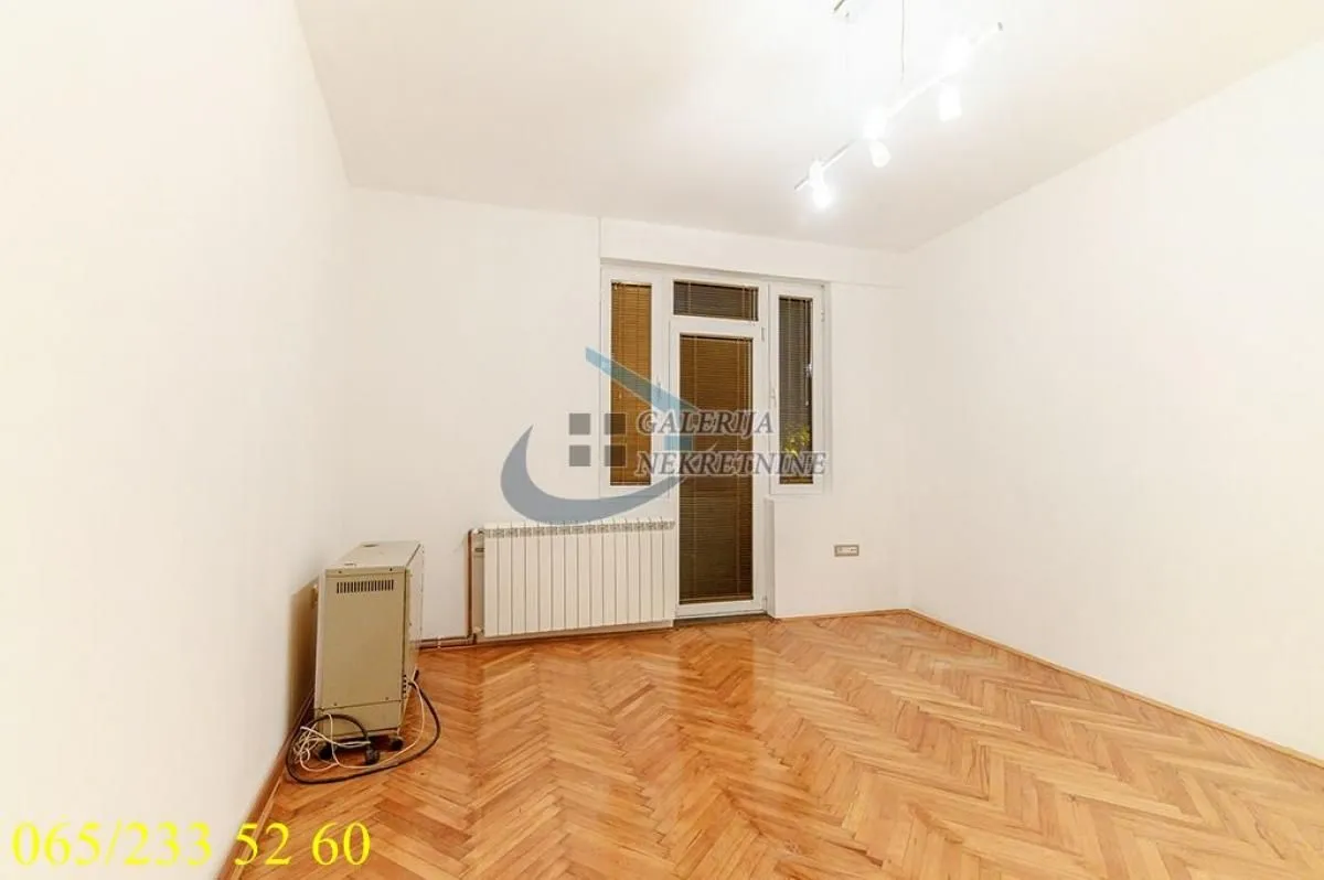 Prodaja, dvosoban stan, 42m², Lion, Zvezdara Sve Podlokacije