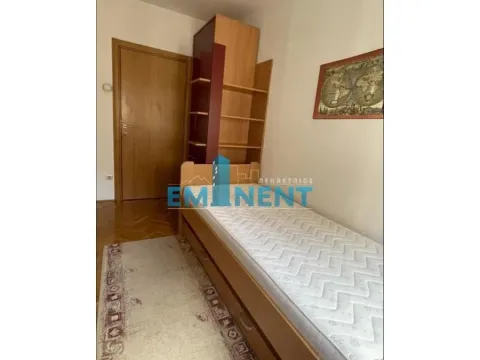 Izdavanje, trosoban stan, 64m², Tašmajdan, Palilula Sve Podlokacije - image 9