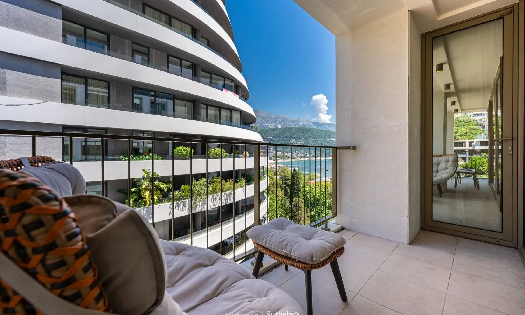 Sale, two bedroom apartment, 111m², Budva, Crna Gora