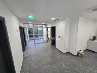 Izdavanje, poslovni prostor, 80m², Centar, Podgorica - image 2