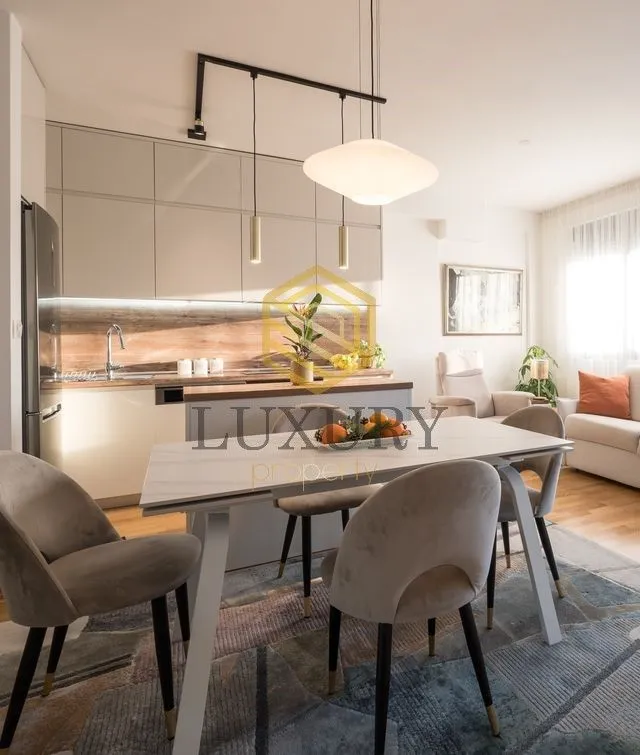 Prodaja, dvosoban stan, 63m², Pod Kuk, Tivat