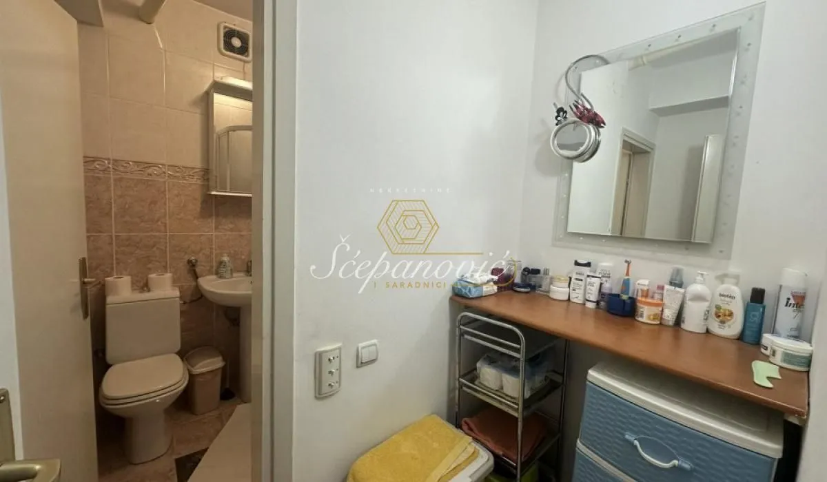 Prodaja, četvorosoban stan, 151m², Centar, Novi Sad