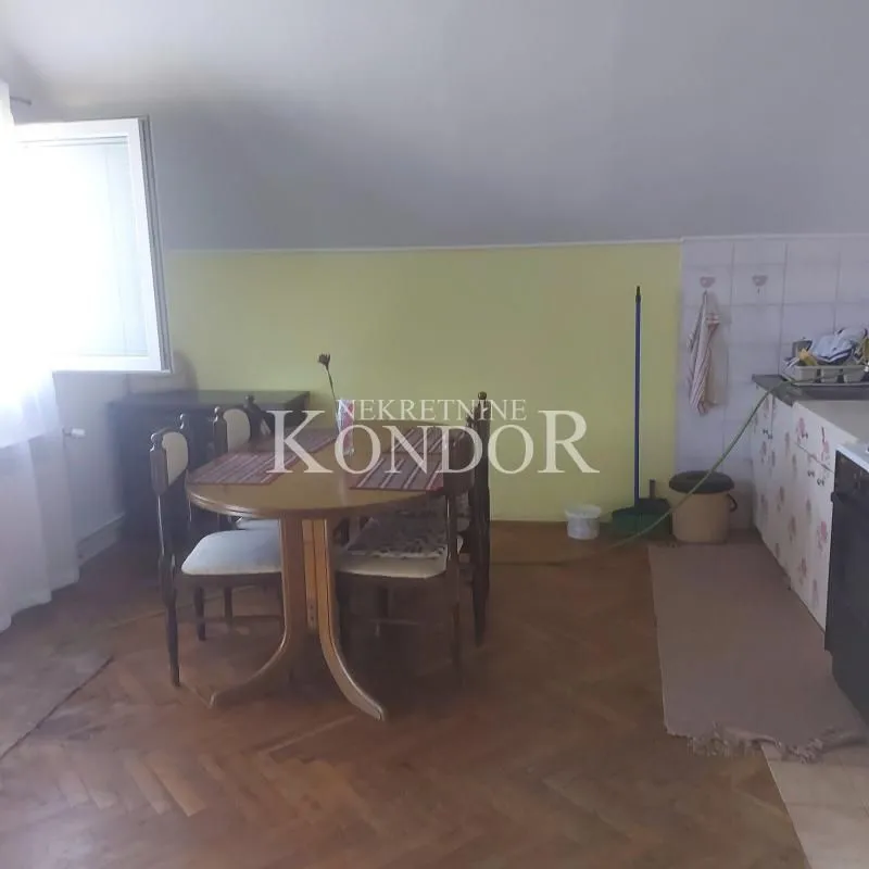 Prodaja, kuća, 250m², Stari Banovci, Stara Pazova