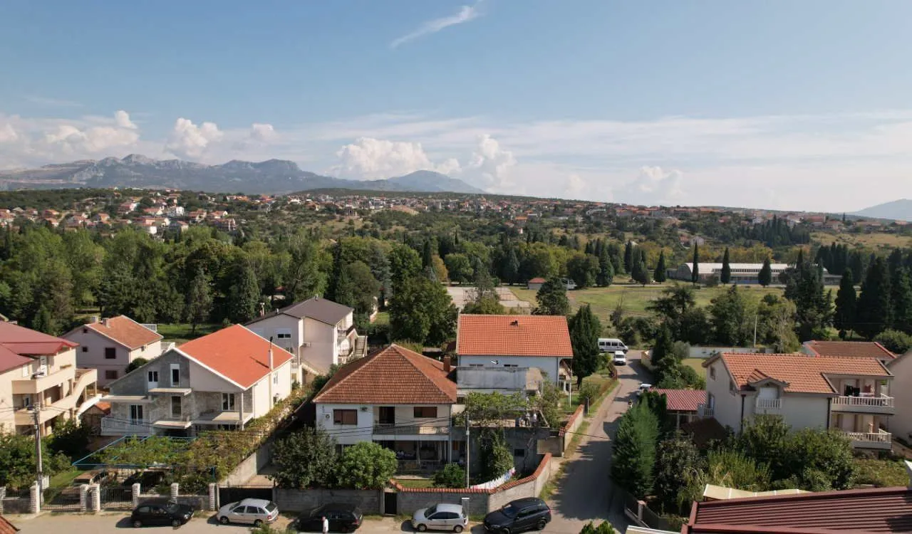 Prodaja, kuća, 368m², Masline, Podgorica