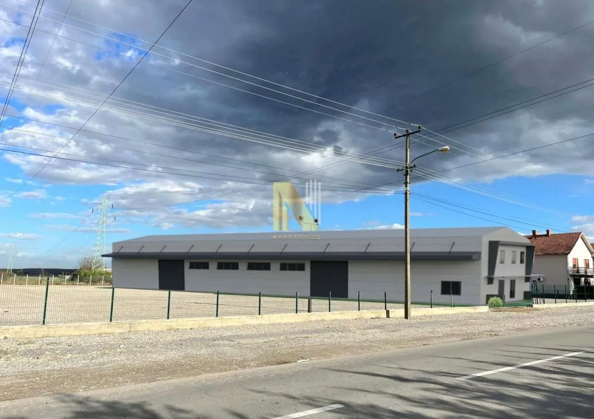 Izdavanje, poslovni prostor, 1150m², Šabac, Srbija