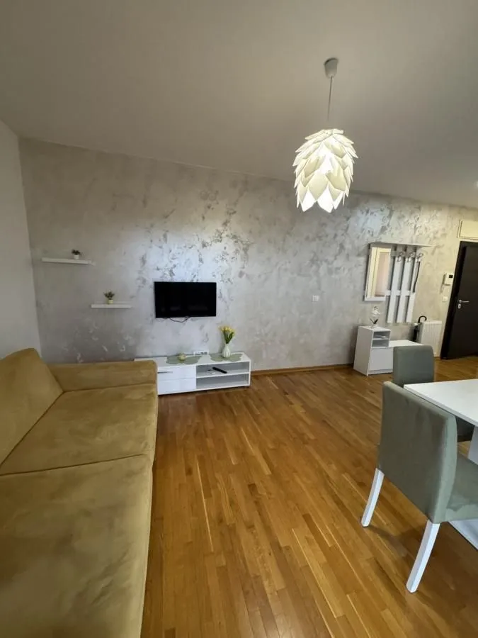 Izdavanje, jednosoban stan, 42m², Podbara, Novi Sad Sve Podlokacije