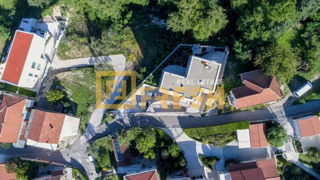Prodaja, kuća, 371m², Tivat, Crna Gora