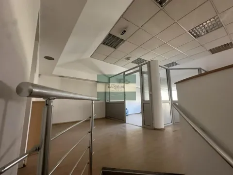 Rent, office space, 200m², Centar, Kragujevac - image 1