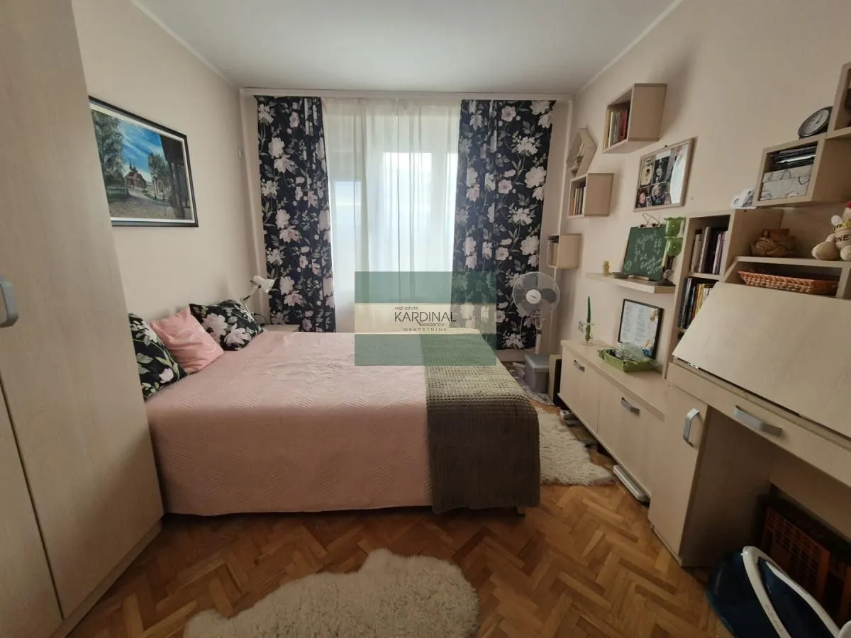 Prodaja, dvosoban stan, 54m², Centar, Ćuprija
