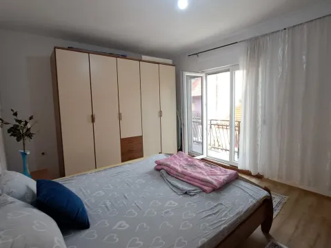 Rent, one bedroom apartment, 55m², Centar, Cetinje - image 5