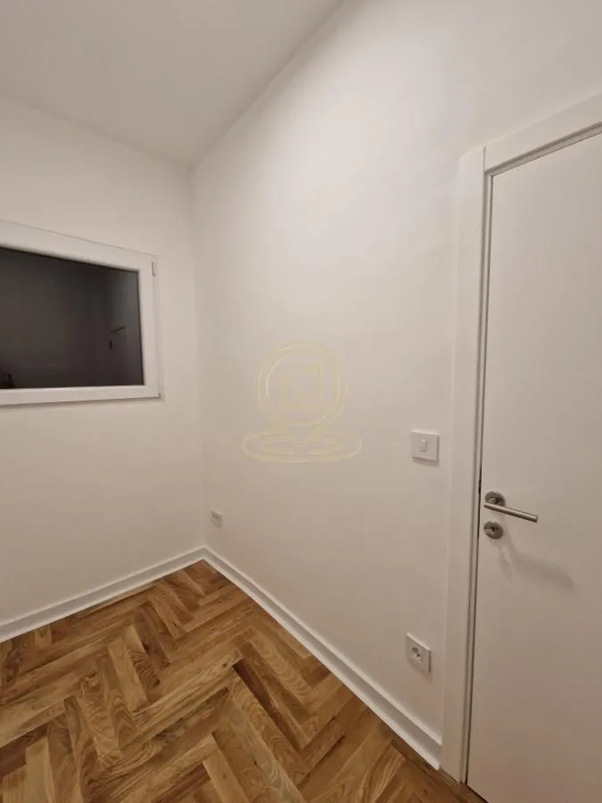 Izdavanje, dvosoban stan, 40m², Stari Grad, Beograd