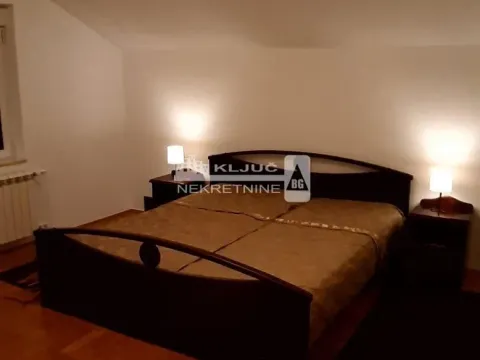 Izdavanje, kuća, 160m², Altina, Beograd - image 14