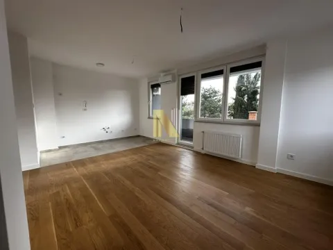 Rent, office space, 48m², Bulevar Evrope, Novi Sad Sve Podlokacije - image 4