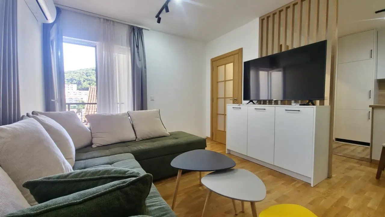 Rent, two bedroom apartment, 70m², Budva, Crna Gora