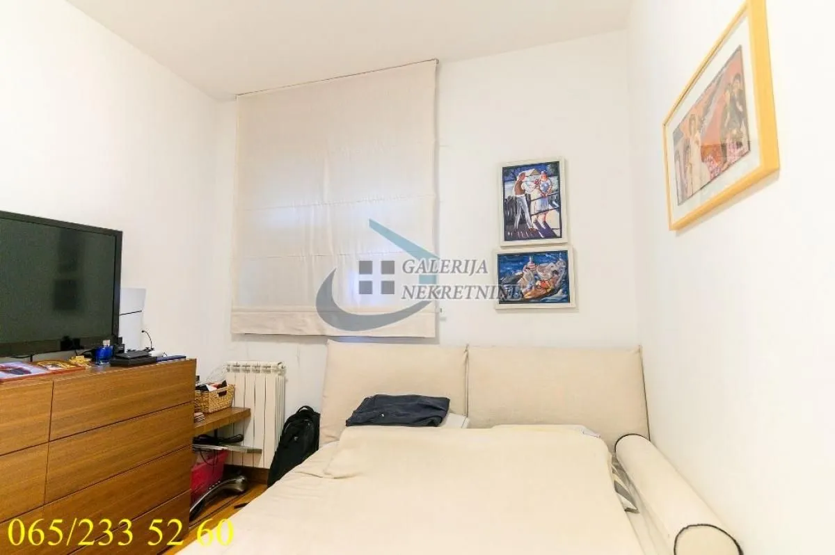 Sale, three bedroom apartment, 65m², Cvetni Trg, Vračar Sve Podlokacije