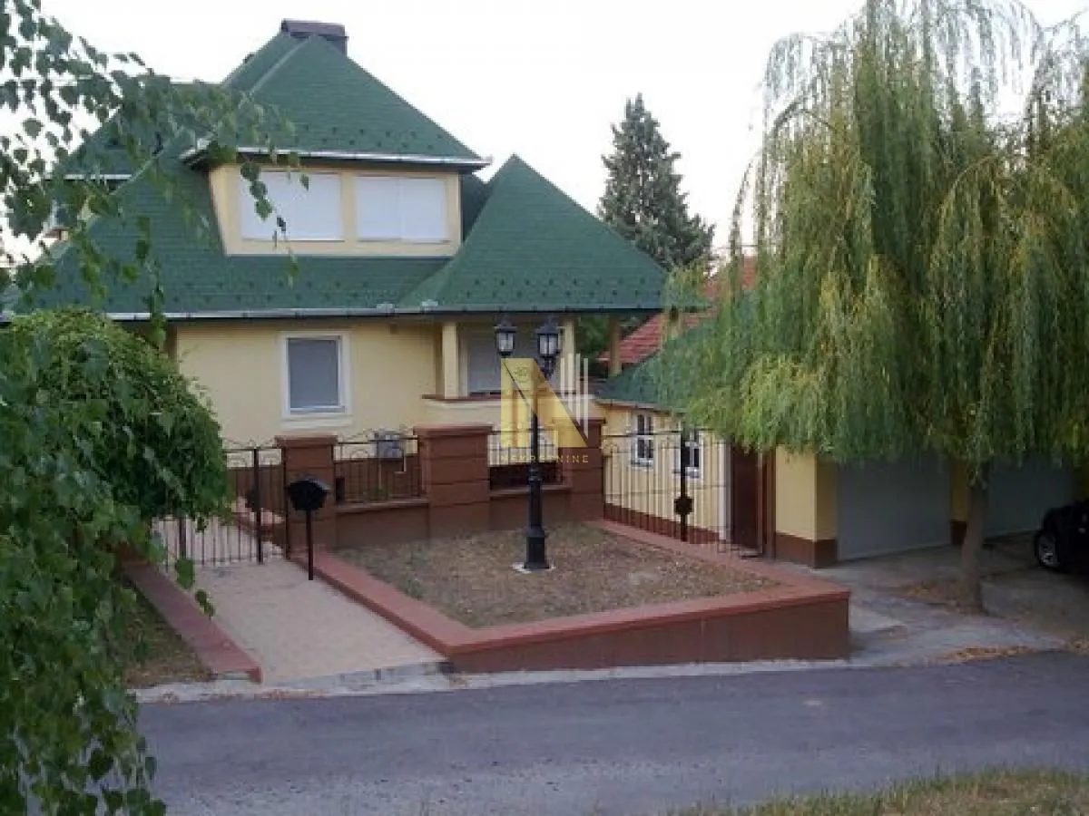 Prodaja, kuća, 139m², Sremski Karlovci, Novi Sad