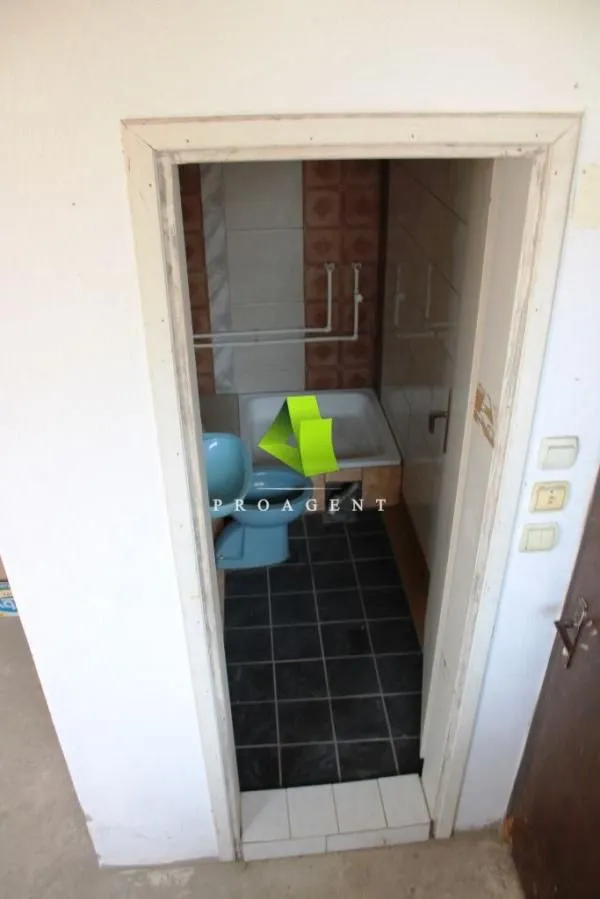 Rent, office space, 750m², Palilula, Niš