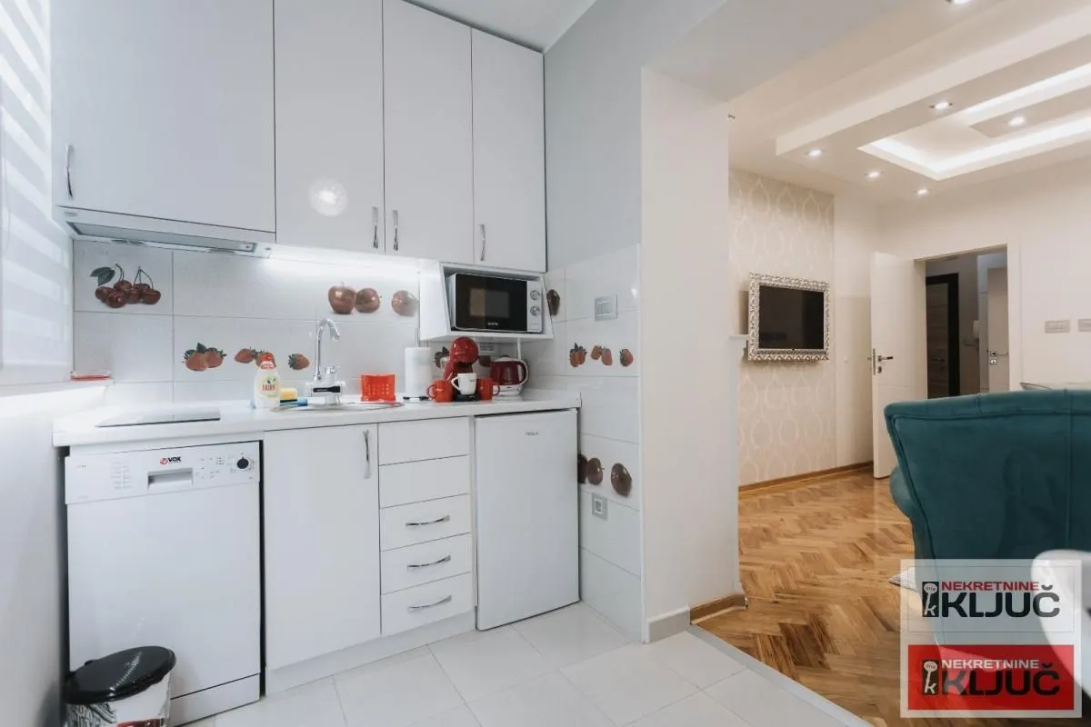 Prodaja, jednosoban stan, 38m², Centar, Novi Sad