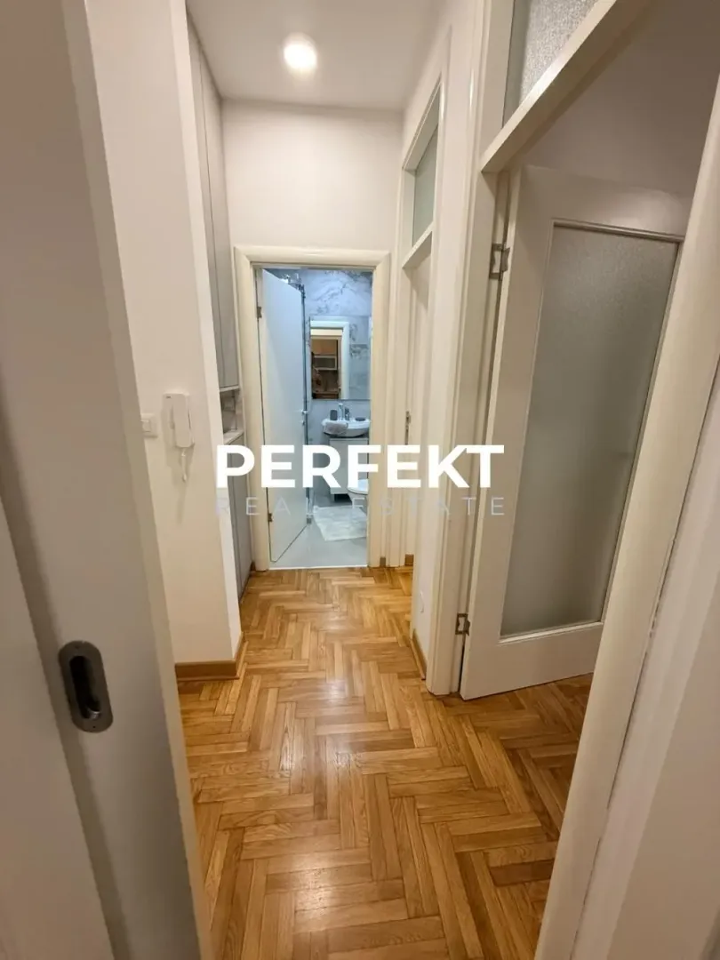 Izdavanje, jednosoban stan, 38m², Novi Beograd Blok 22, Novi Beograd Sve Podlokacije