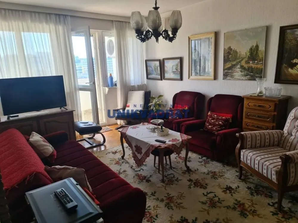 Izdavanje, trosoban stan, 78m², Stari Merkator, Novi Beograd Sve Podlokacije