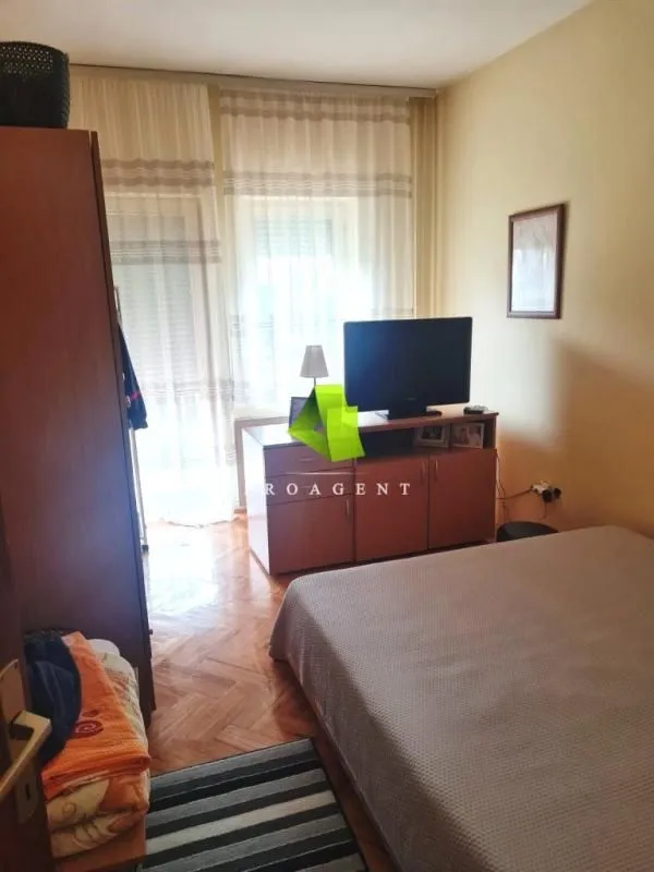 Prodaja, kuća, 400m², Pantelej, Niš
