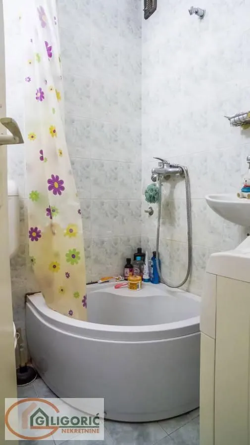 Prodaja, garsonjera, 25m², Šumice, Beograd