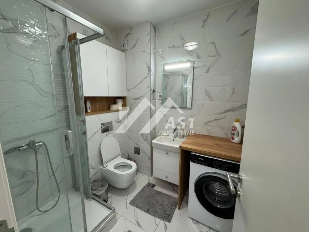 Izdavanje, jednosoban stan, 40m², Novo naselje, Novi Sad