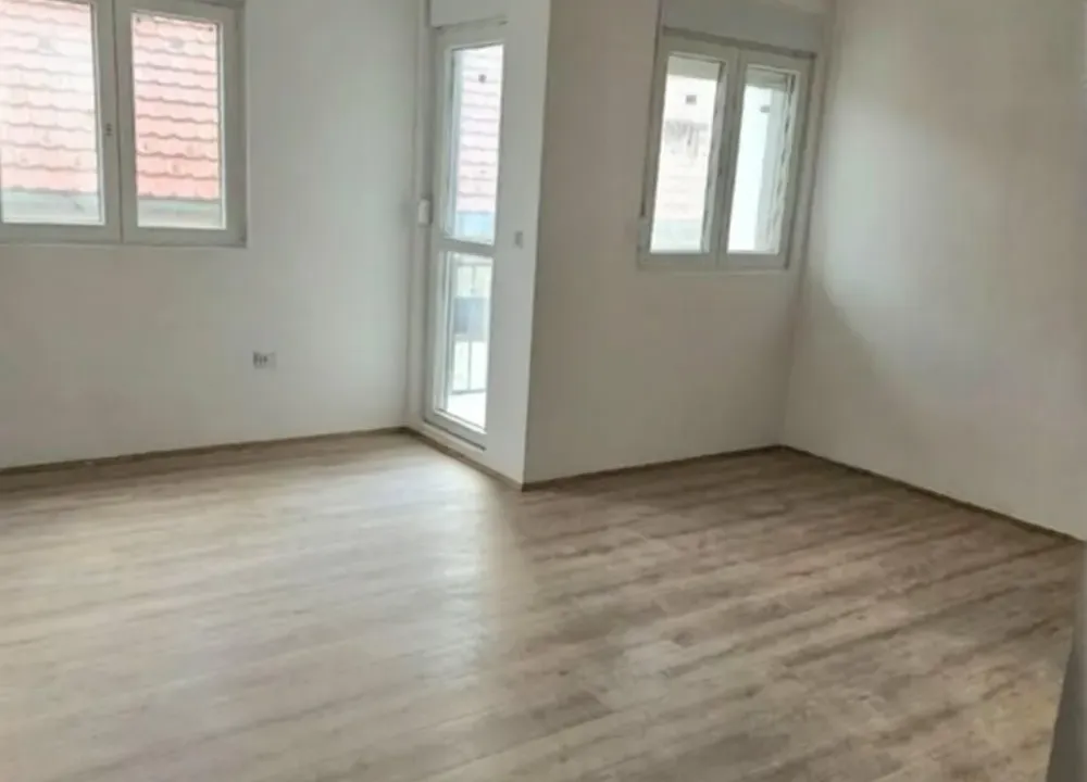 Prodaja, dvosoban stan, 60m², Batajnica, Beograd