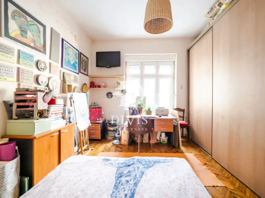 Prodaja, trosoban stan, 81m², Stari Grad, Beograd