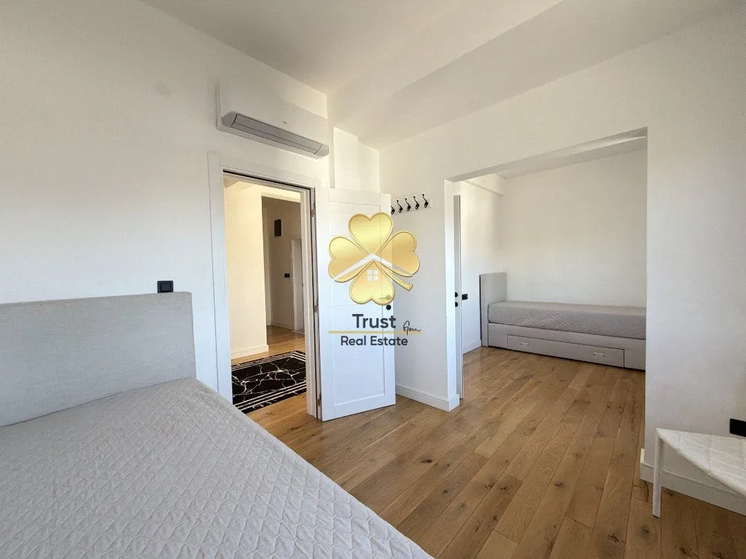 Prodaja, stan, 270m², Gornja Gorica, Podgorica