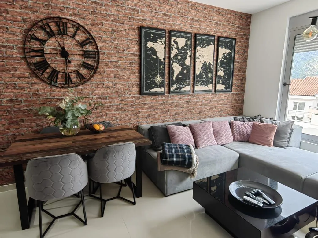 Prodaja, stan, 52m², Kotor, Crna Gora