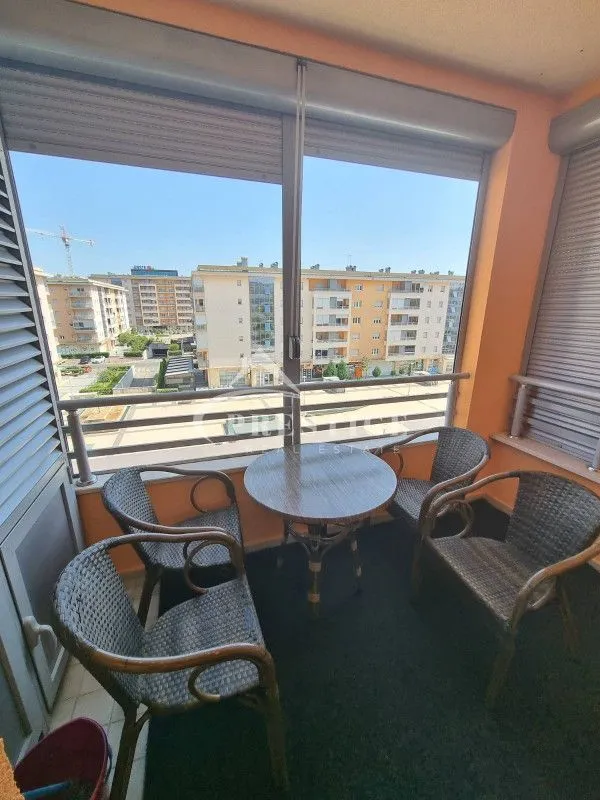 Rent, two bedroom apartment, 68m², City Kvart, Podgorica